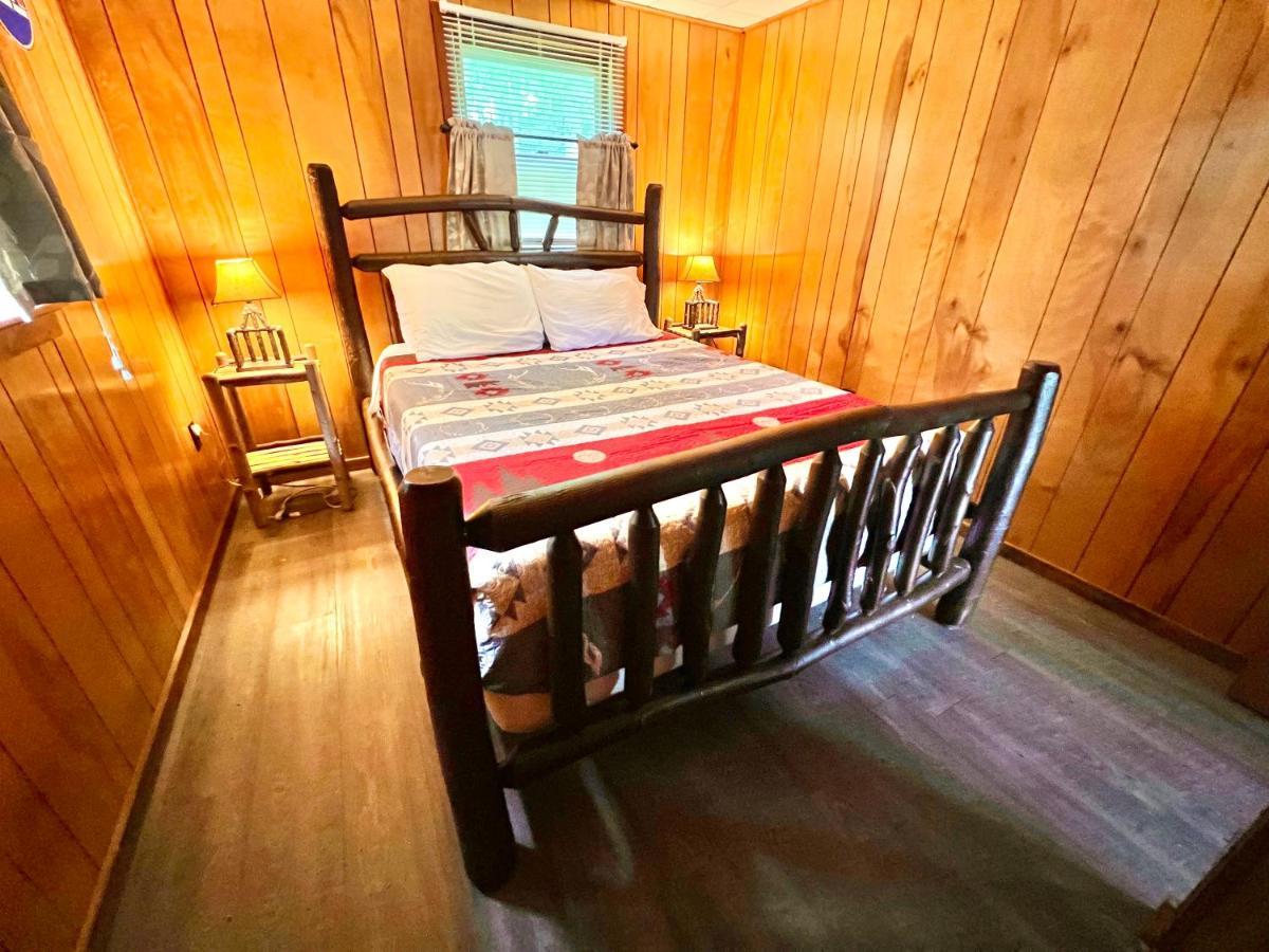 Adirondack Lake Cabins Hotel Indian Lake Exterior foto