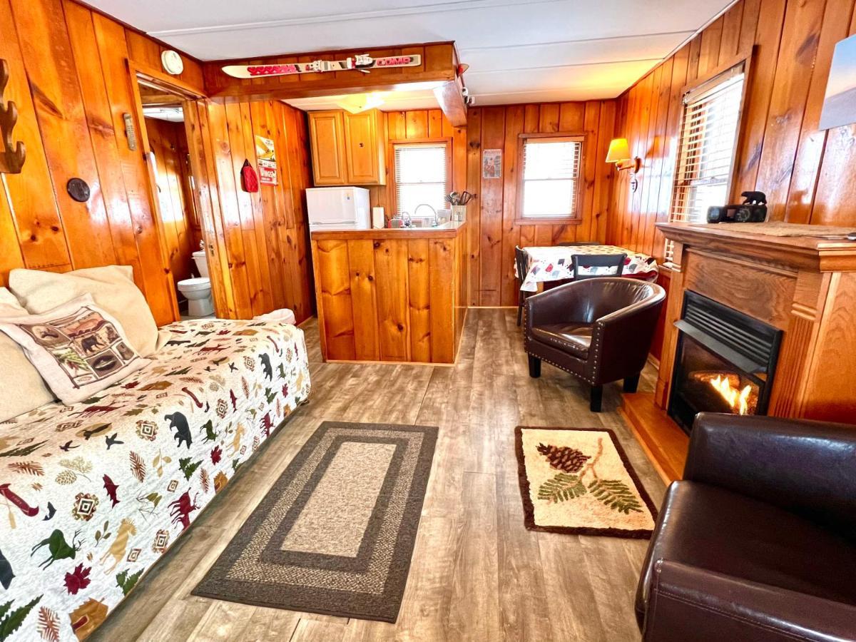 Adirondack Lake Cabins Hotel Indian Lake Exterior foto